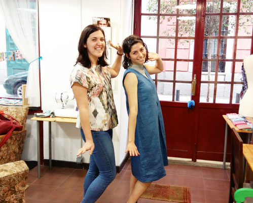 Blusa y peto por Laura y Lindsay 