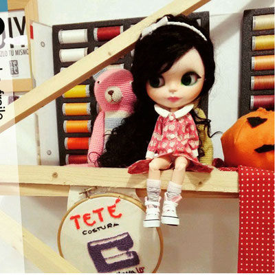 muñeca blythe con vestido confeccionado con nuestras telas japonesas